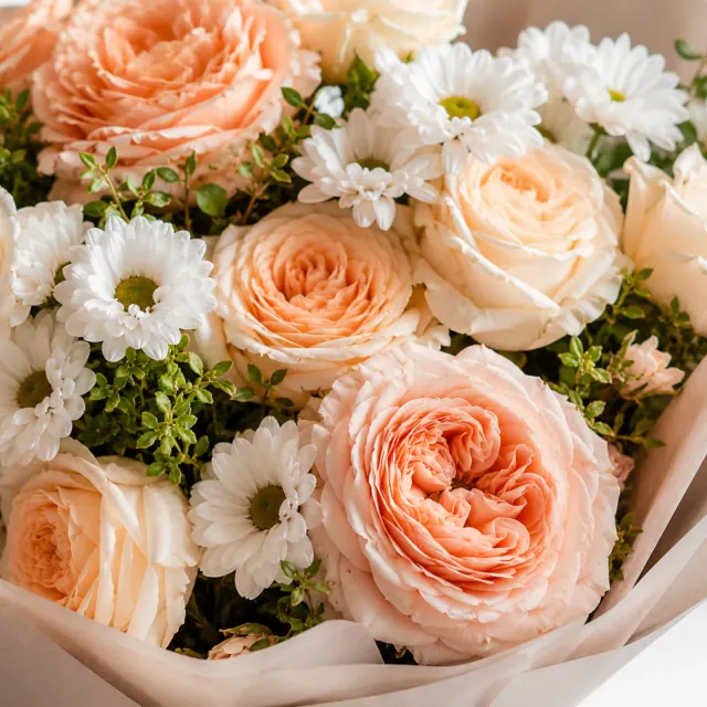 Salmon Rose and Daisy Bouquet