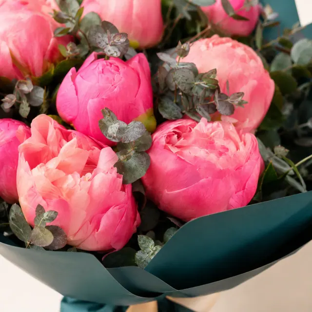 Green-Wrapped Peony Bouquet